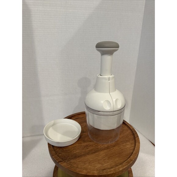 Pampered Chef Food Chopper #2585  Manual Push Vegetable Dicer Chef Hat Logo GUC - Picture 3 of 8